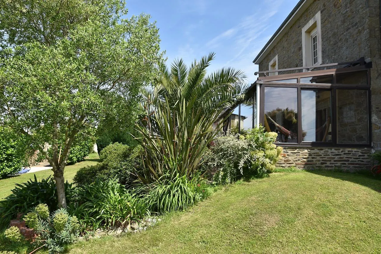 Petite Emeraude Cancale Bed & Breakfast